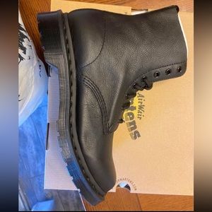 Doc Martens brand new with box Pascal Mono 1460 size 10